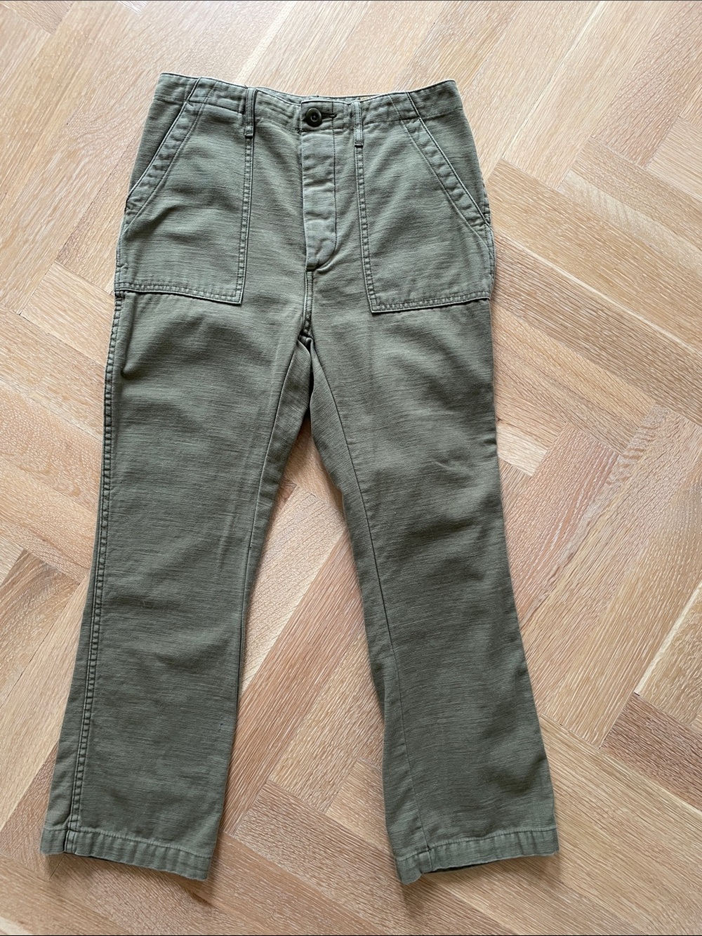 R13 utility kick pant size 28 in garment dyed olive